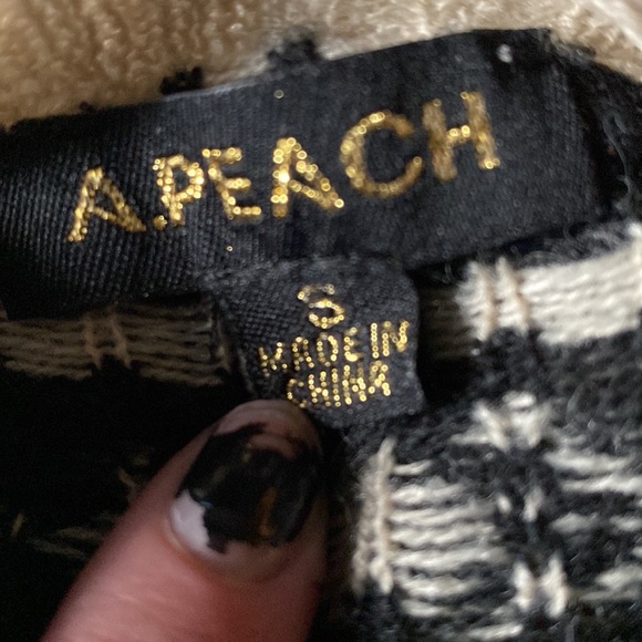 Cardigan - Picture 5 of 6